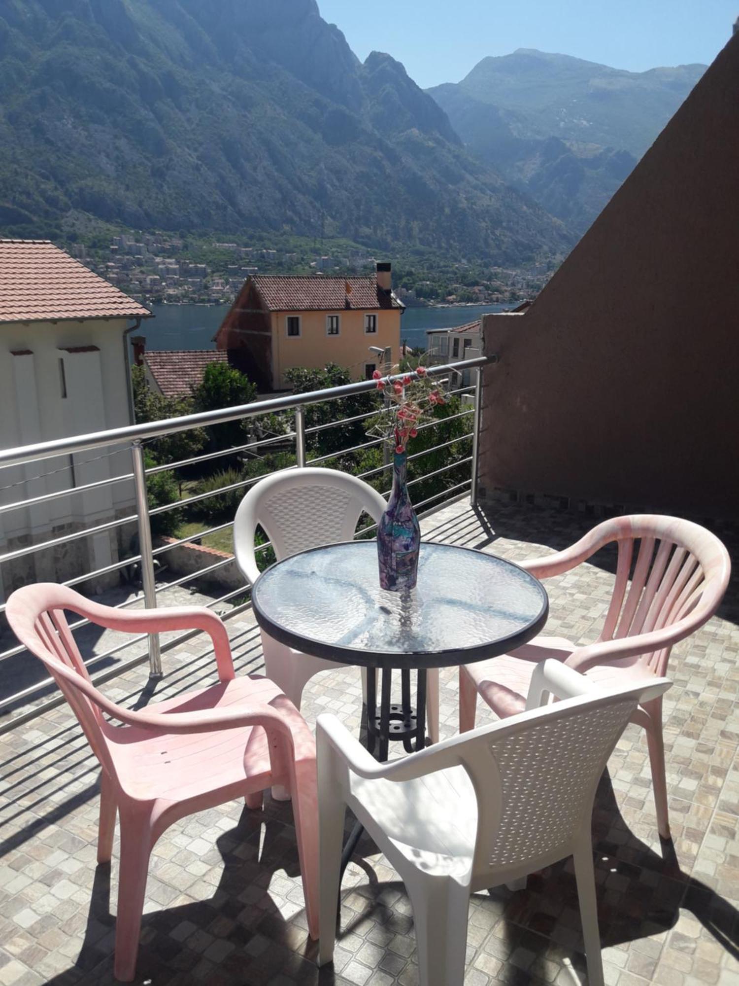 Mir Lägenhet Kotor Exteriör bild